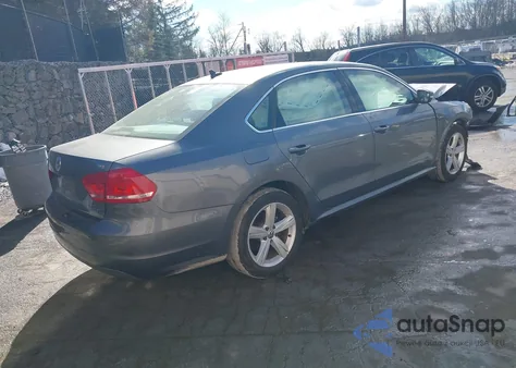 2015 Volkswagen Passat 1.8T Limited Edition from USA, damaged, VIN 1VWAT7A33FC111689